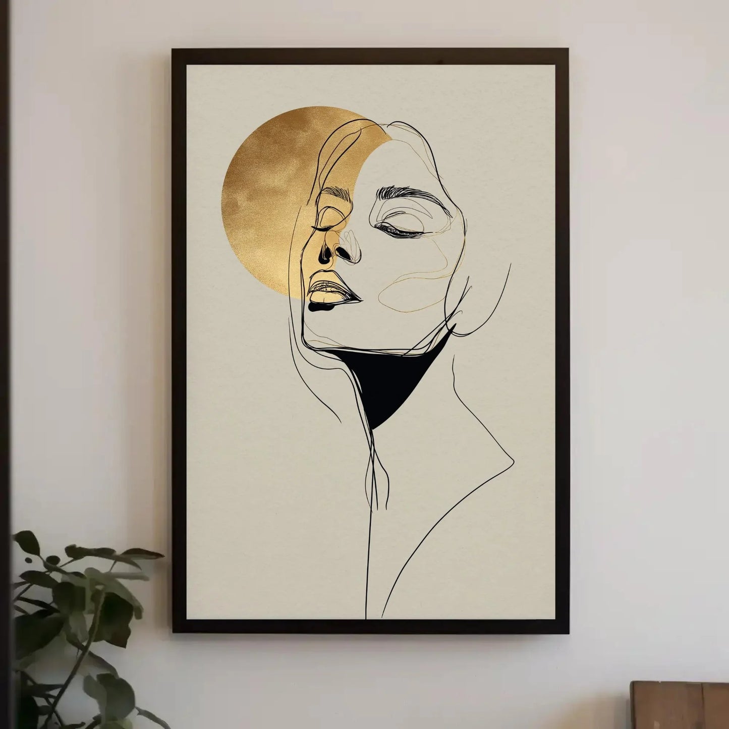 Minimalist Golden Woman Portrait Line Art Canvas Print - Elegant Abstract Wall Art for Modern Home Decor and Stylish Interior Design Wall Art – Canvas Print